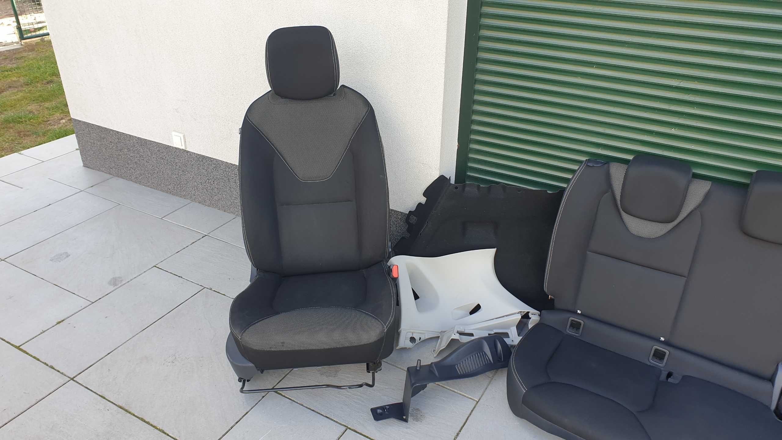 Renault clio IV 4 tylna kanapa fotel przekładka z vana pasy boczki