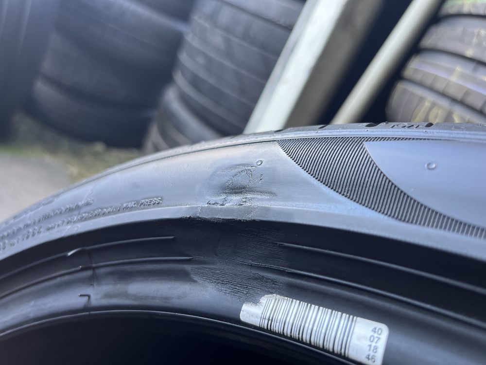 2x 305/30ZR21 opony letnie Pirelli P Zero jak nowe