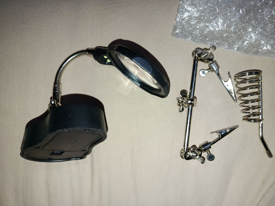 Штатив для паяльника держатель для плат TE-801 LED с подсветкой