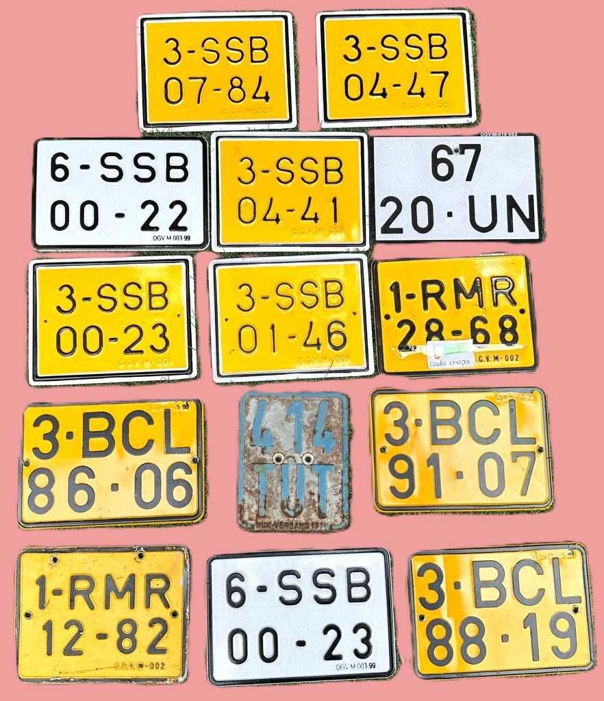 Chapas de matricula antigas, motorizadas e bicicletas