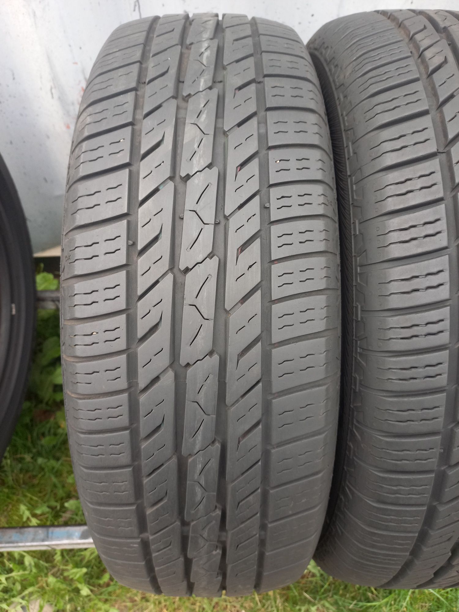 225/65 R17 BARUM