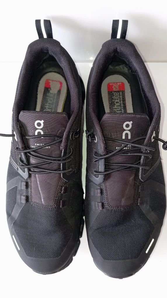 ON running cloud 5  42,5 waterproof