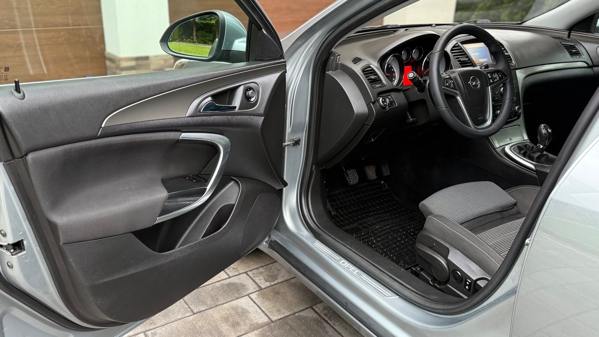 Opel Insignia Z Niemiec/Bnezyna/DużaNavi/Bi-Xenon/Alu18"/Pdc/Klimatron/Asystent/