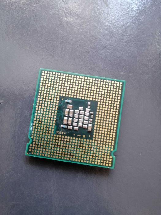 intel celeron 1,8hz512/800/06