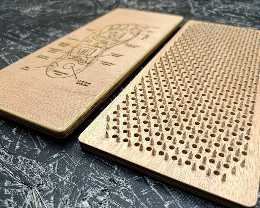 Дошка Садху з цвяхами для йоги. Уцінка! Цвяхостояння. 10мм.