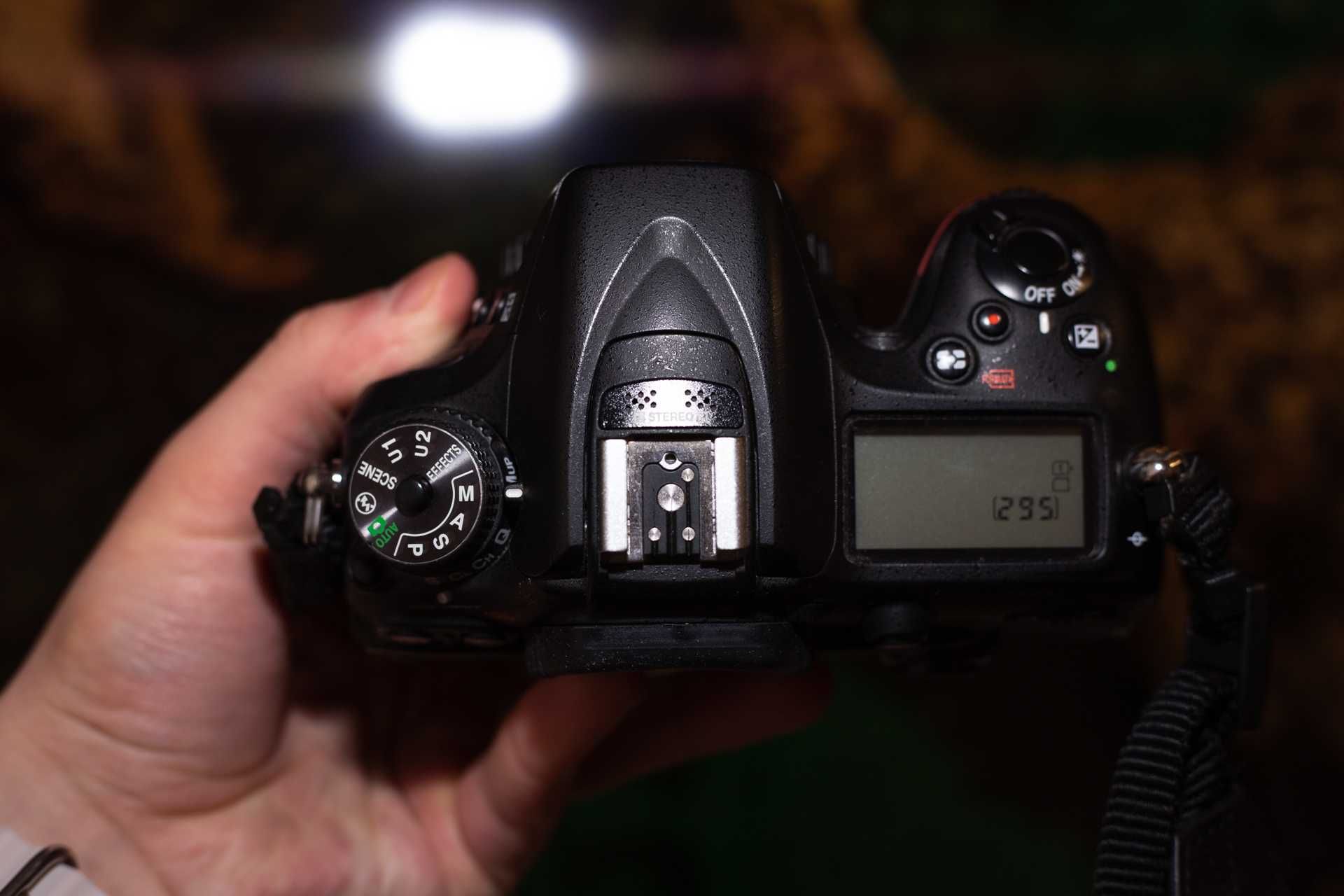 Nikon D7100 body + SD 32gb