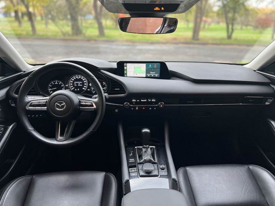 Мазда 3 Mazda 3 21 рік