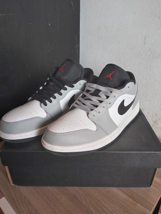 Air Jordan 1 Low Smoke Grey