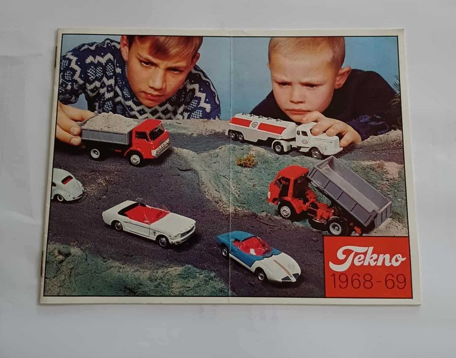 Catálogo de miniaturas – TEKNO