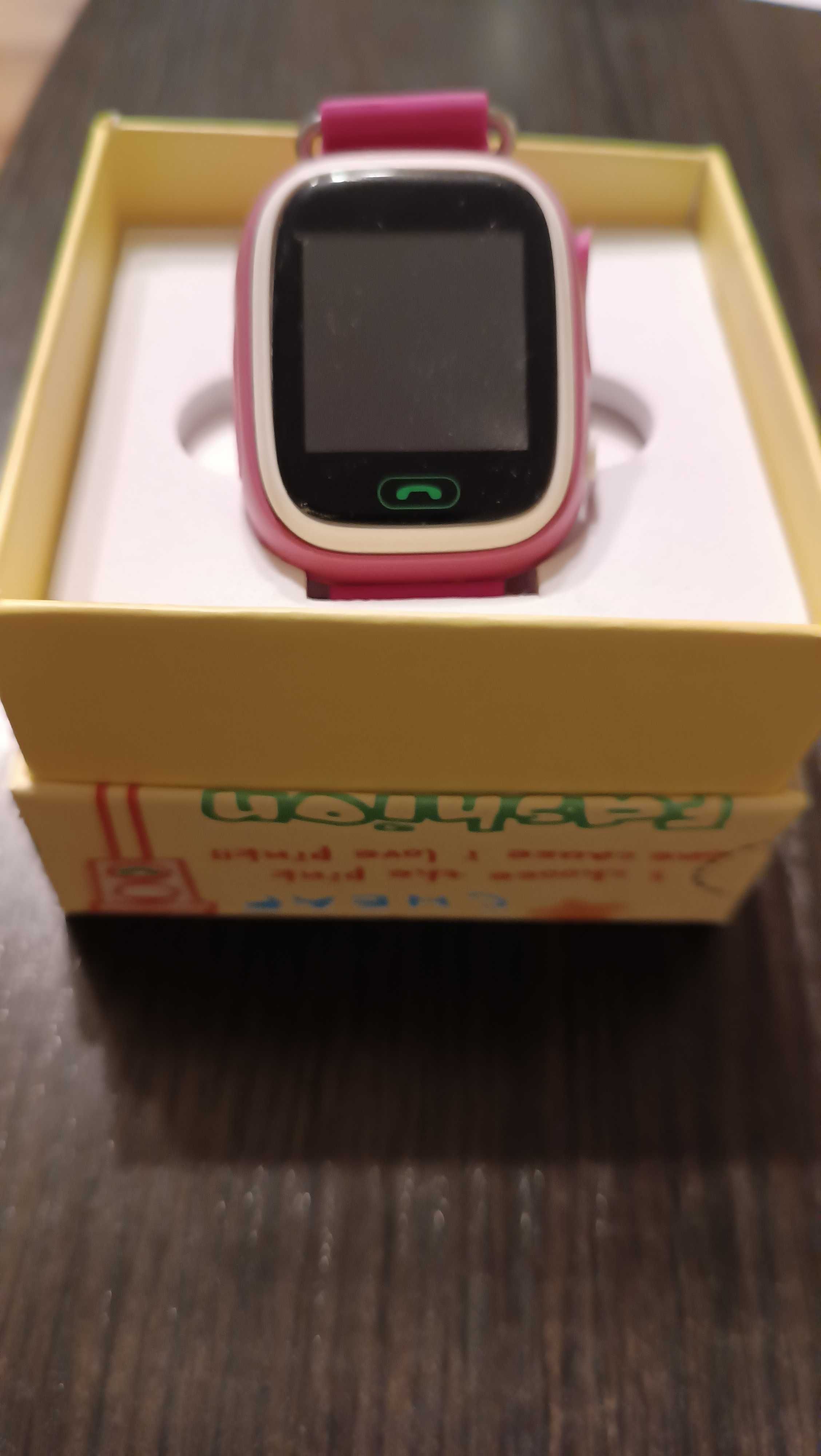 Zegarek smartwatch dla dziewczynki na kartę sim