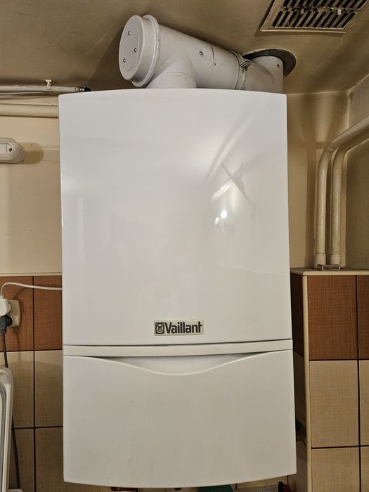Sprzedam kocioł dwufunkcyjny Vaillant  ecotec plus VCW PL 296 3-5 R3