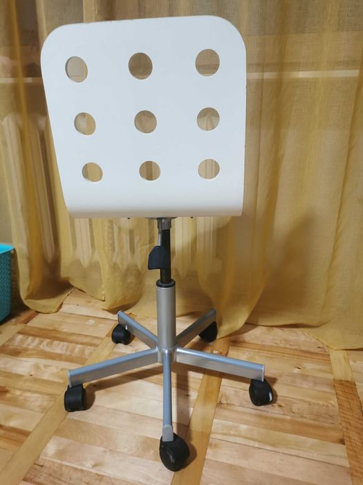 Krzesło obrotowe Ikea drewniane dla dzieci