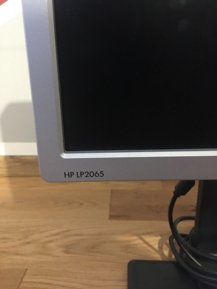 Monitor HP 2065 pion poziom