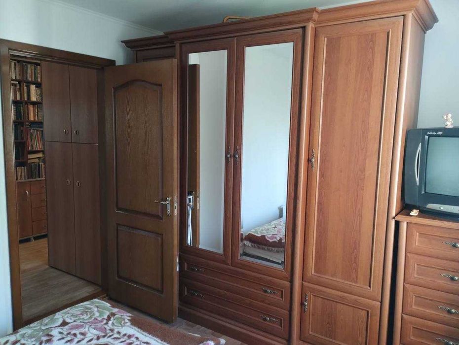 Продаж 4к квартири 83 кв. м на вул. О. Антонова