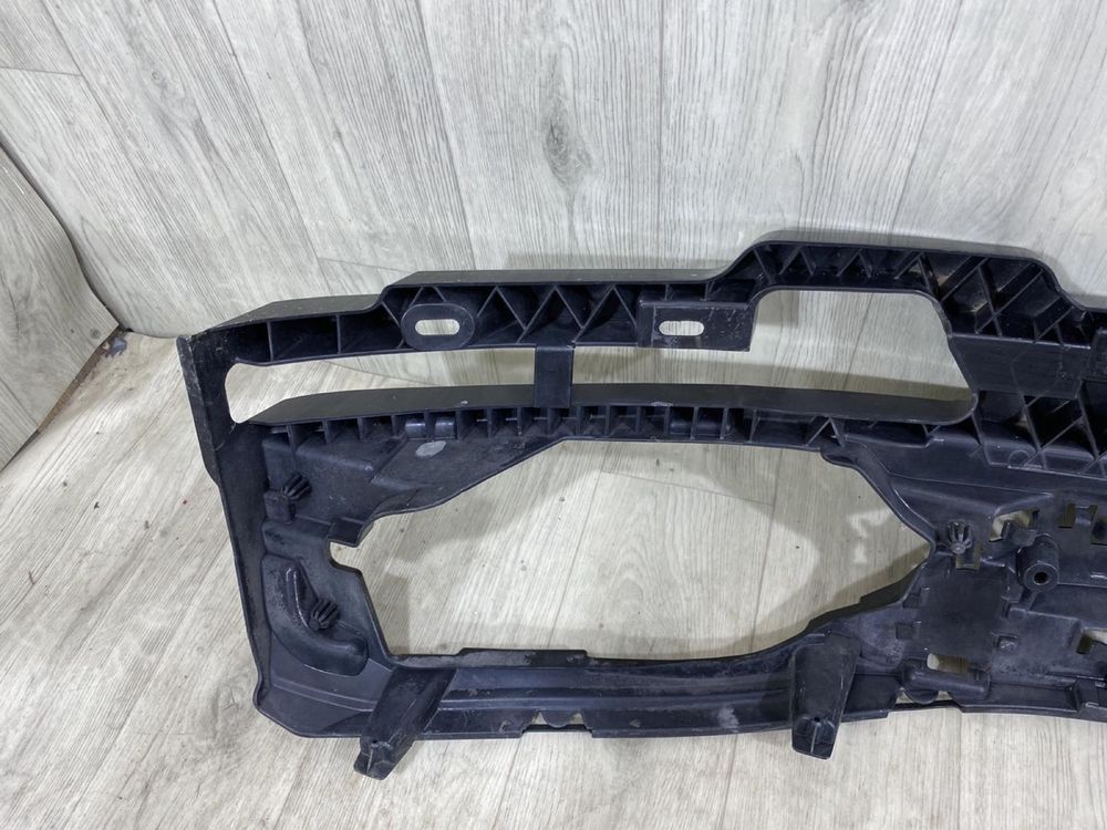 Бампер задний BMW 7 G11 G12 /2019-2022г. Кронштейн бампера 51127478348