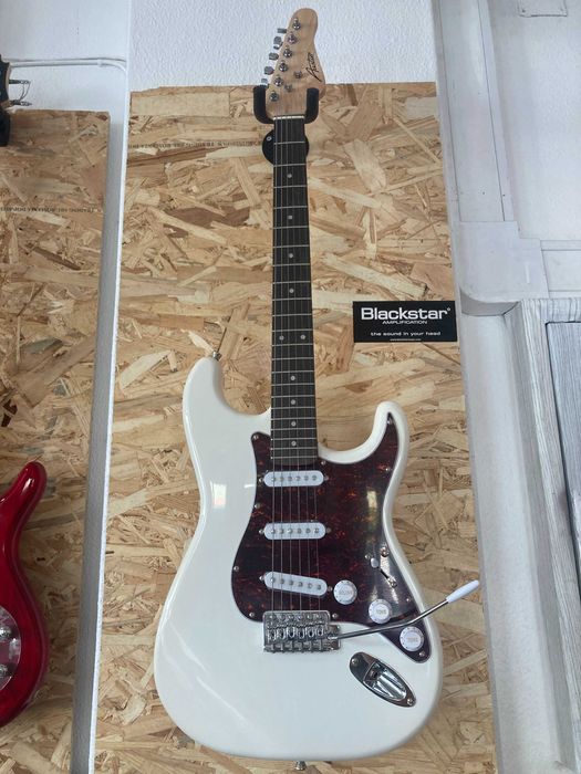 Guitarra elétrica Austin