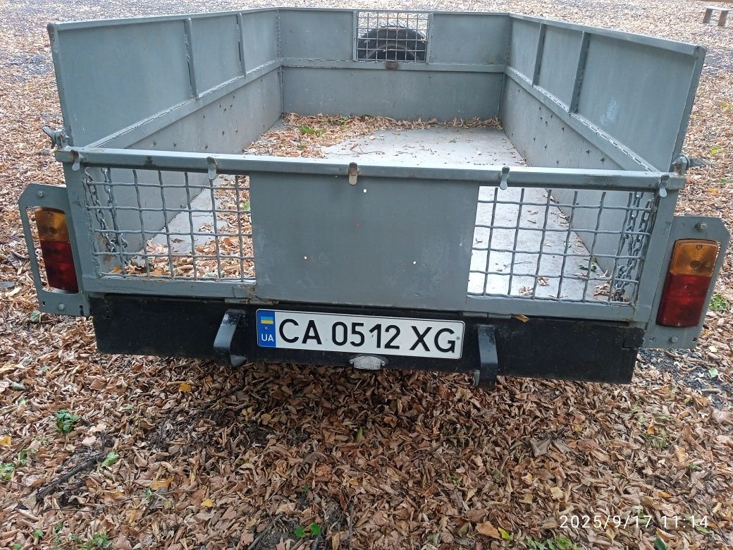 Прицеп до легкового автомобіля
