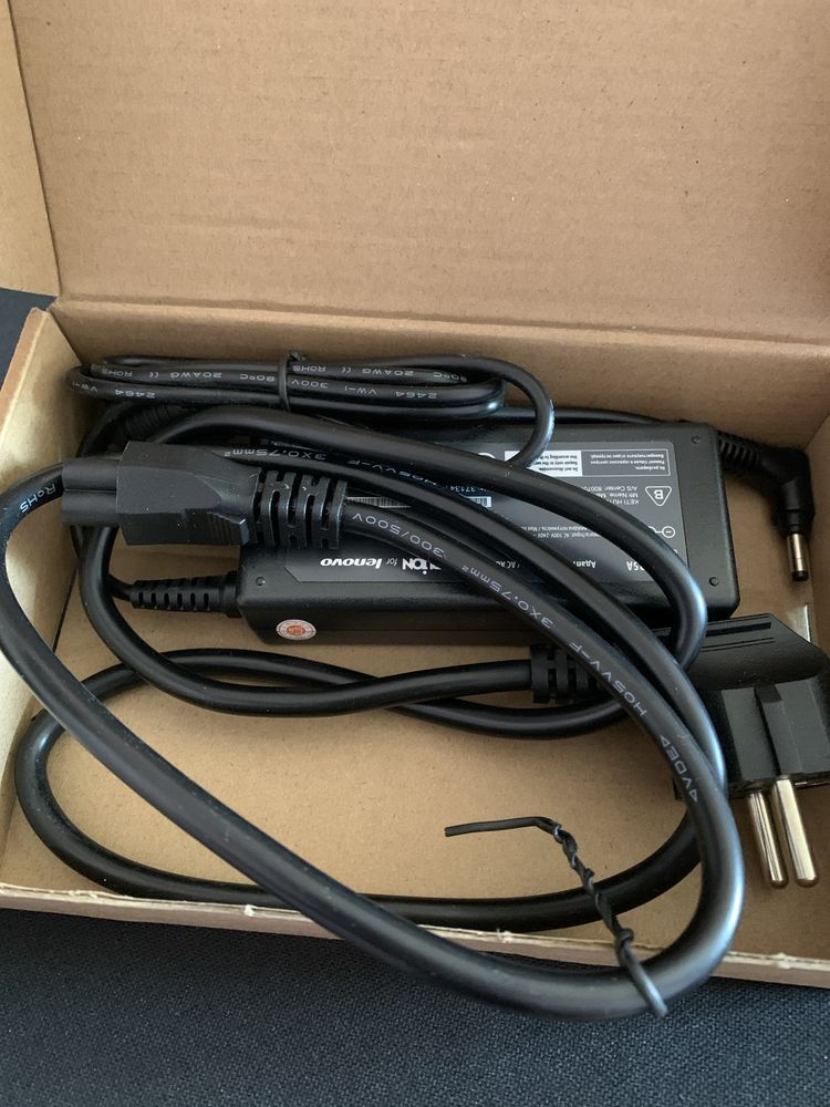 Блок живлення для ноутбуку Lenovo 20V ( 65Вт )