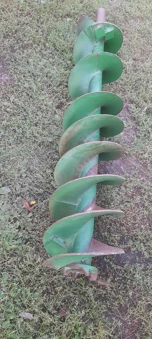 Продам шнек комбайна Джон Дір