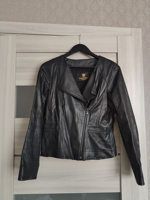 Жіноча шкіряна курточка Snowtiger