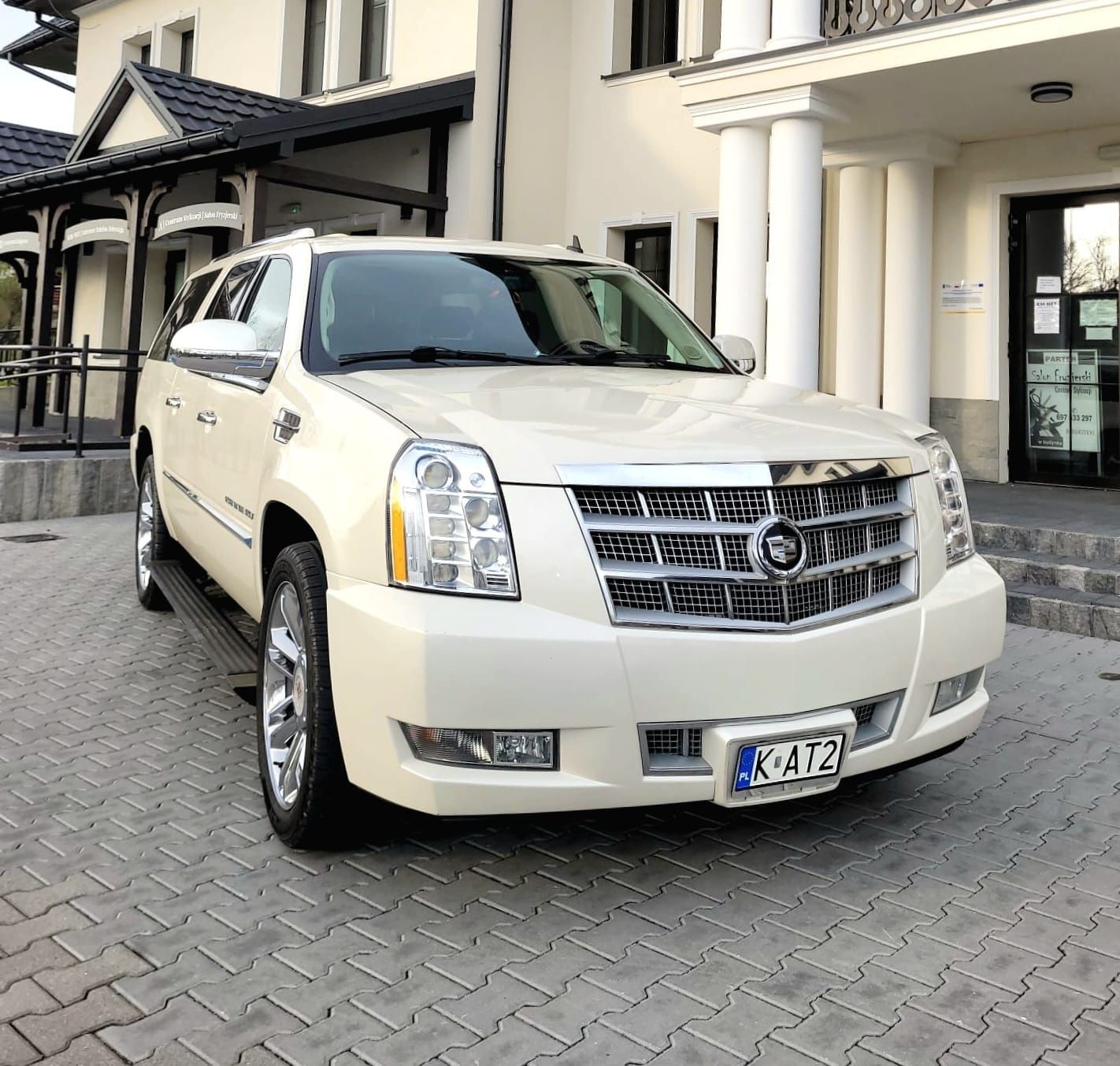 Auto do ślubu Cadillac Escalade ESV Platinium