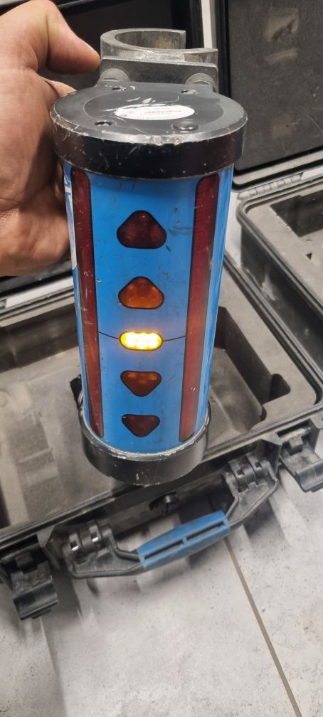 Niwelator spadkowy odbiornik laserowy detektor topcon trimble spectra