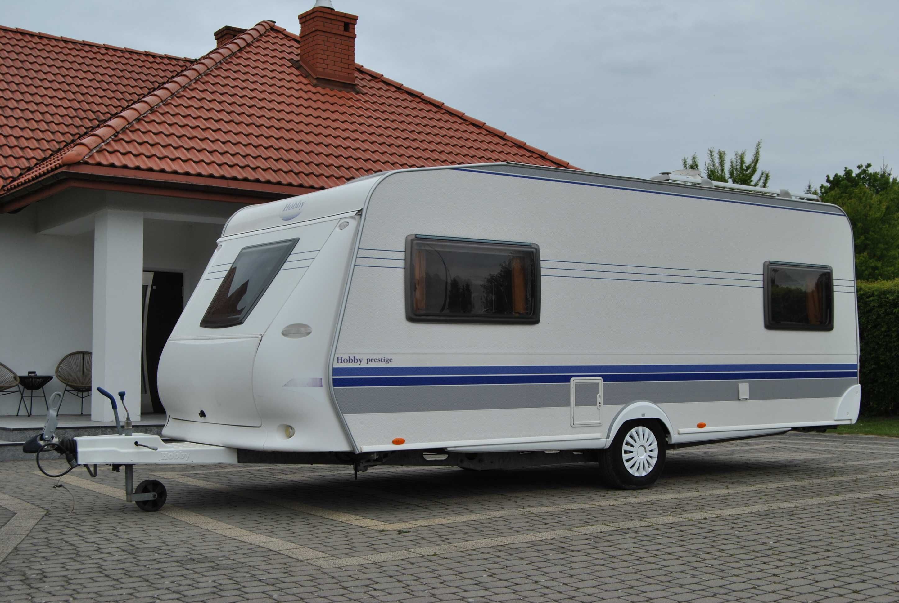 HOBBY 540 Przestronna! Pojedyncze łóżka! WC! TV!  DMC1600kg Transport