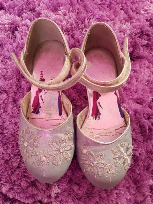 Pantofelki Elsy/Buciki Elzy r. 29