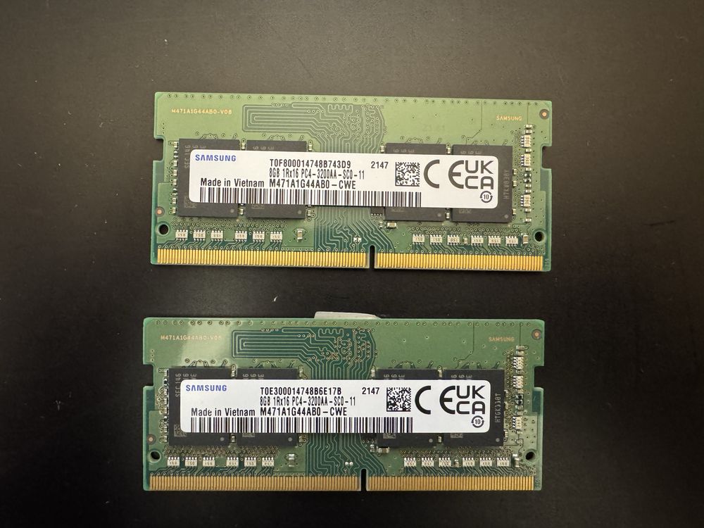 2 плашки ddr4, 8gb, 3200mhz, samsung= 16gb