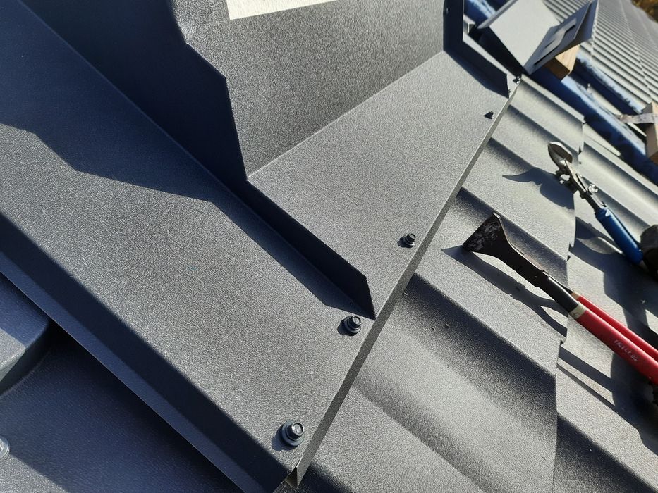 USŁUGI DEKARSKIE - Podbitki dachowe - Okucia kominów