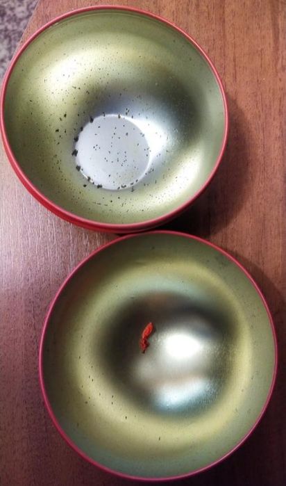 Новорічні прикраси на ялинку