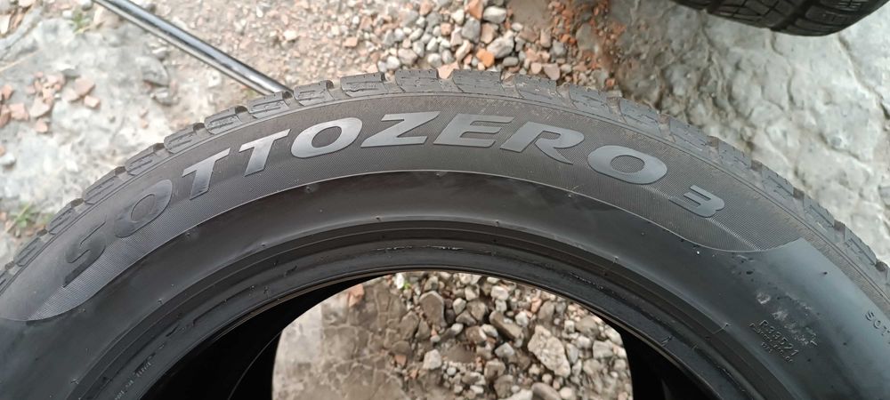 Зимові шини 235/55 R17 Pirelli winter sottozero 3