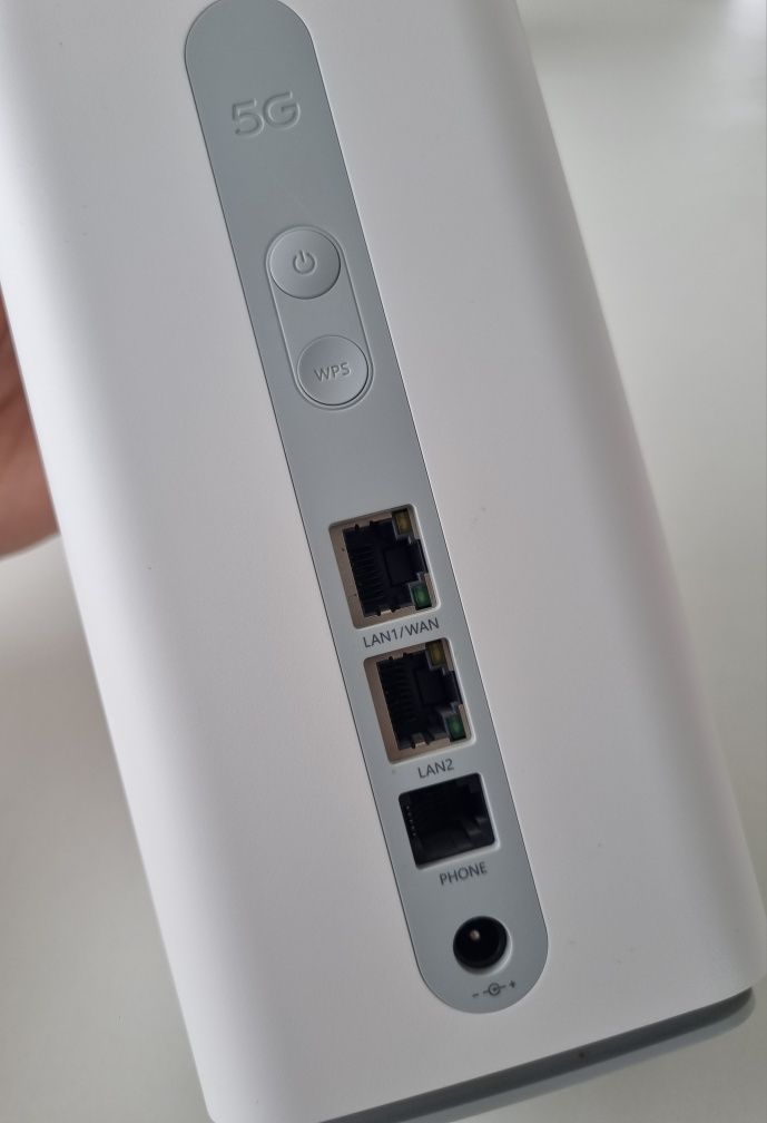 Router ruter Oppo plus 5G CPE T1a biały