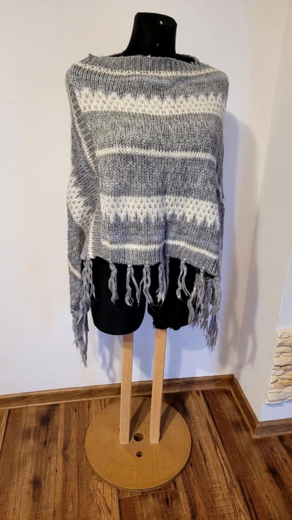 Ponczo KappAhl UNI
