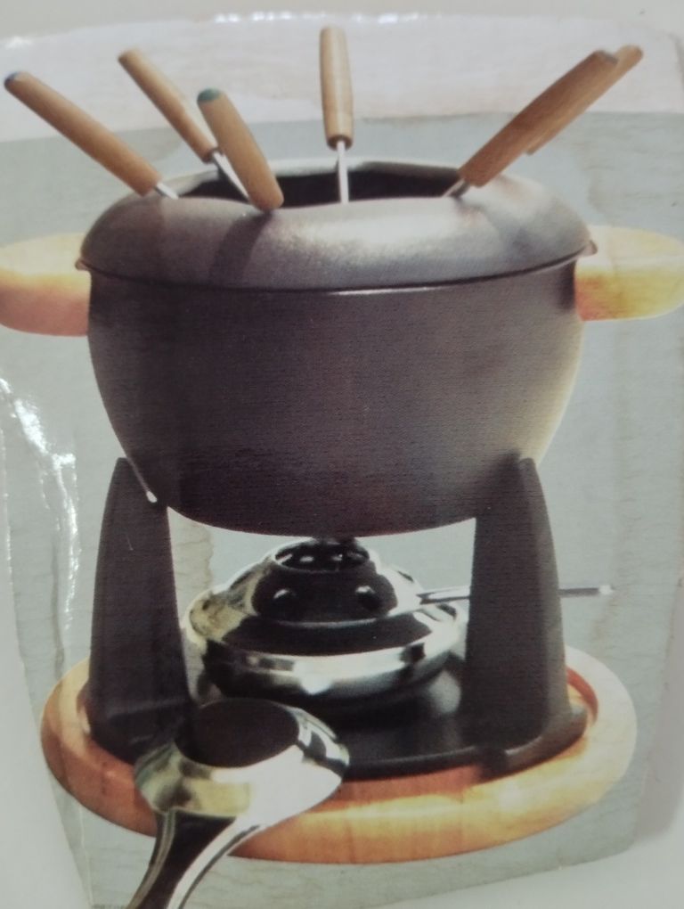 Fondue em ferro fundido