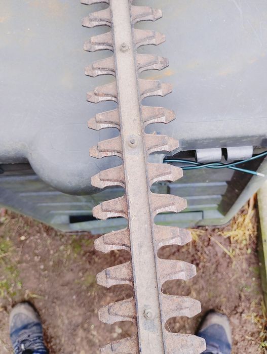 Sprzedam nożyce do żywopłotu