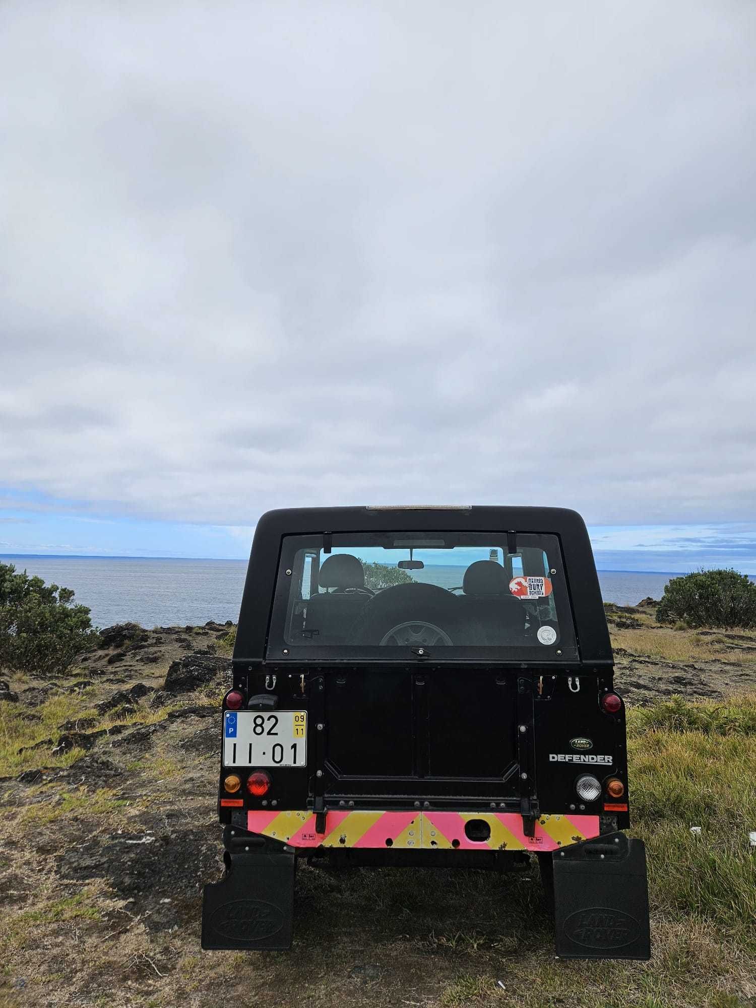 Land Rover Defender 90 ST