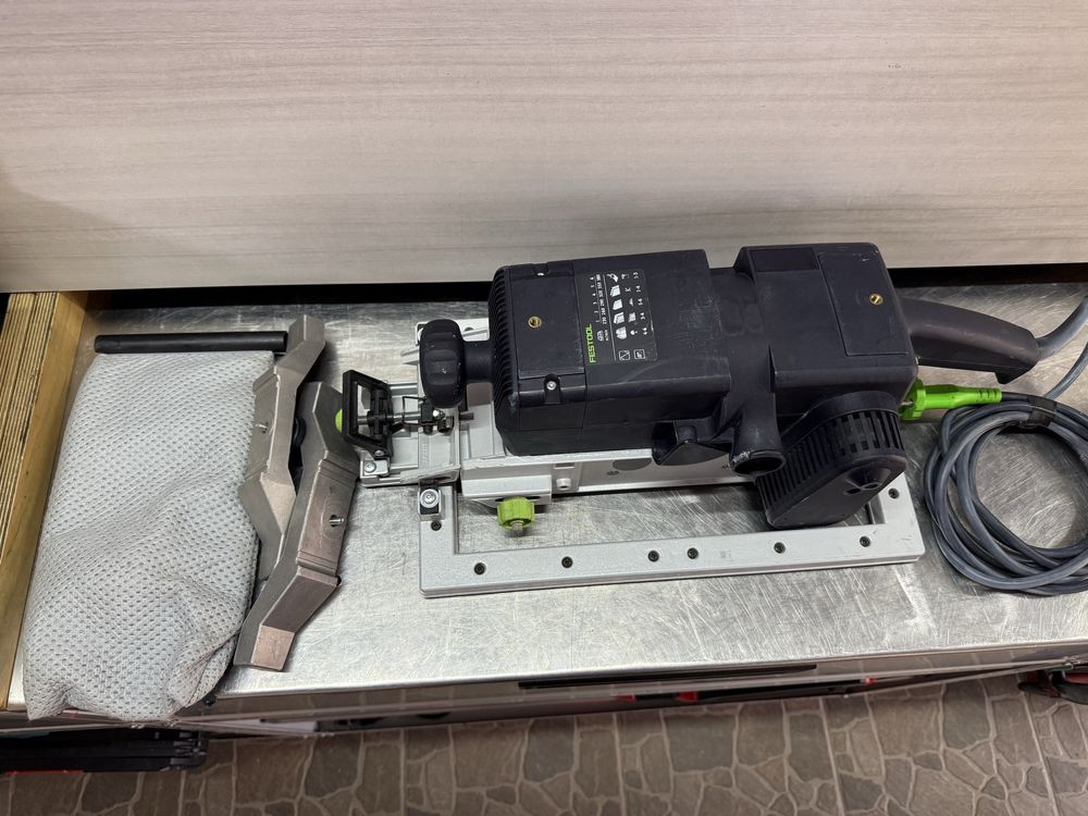 Festool Шлифмашина ленточная BS 105 E-Set