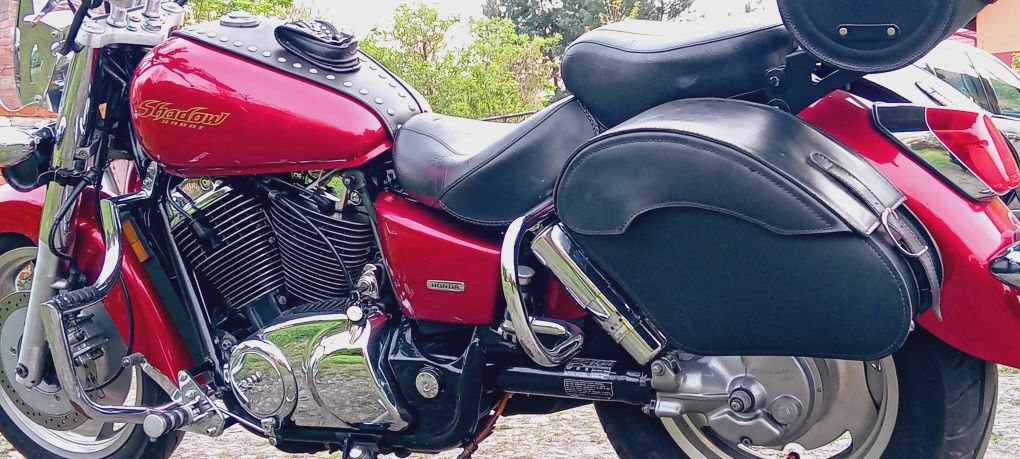 Honda Shadow VT 1100 Sabre C 2