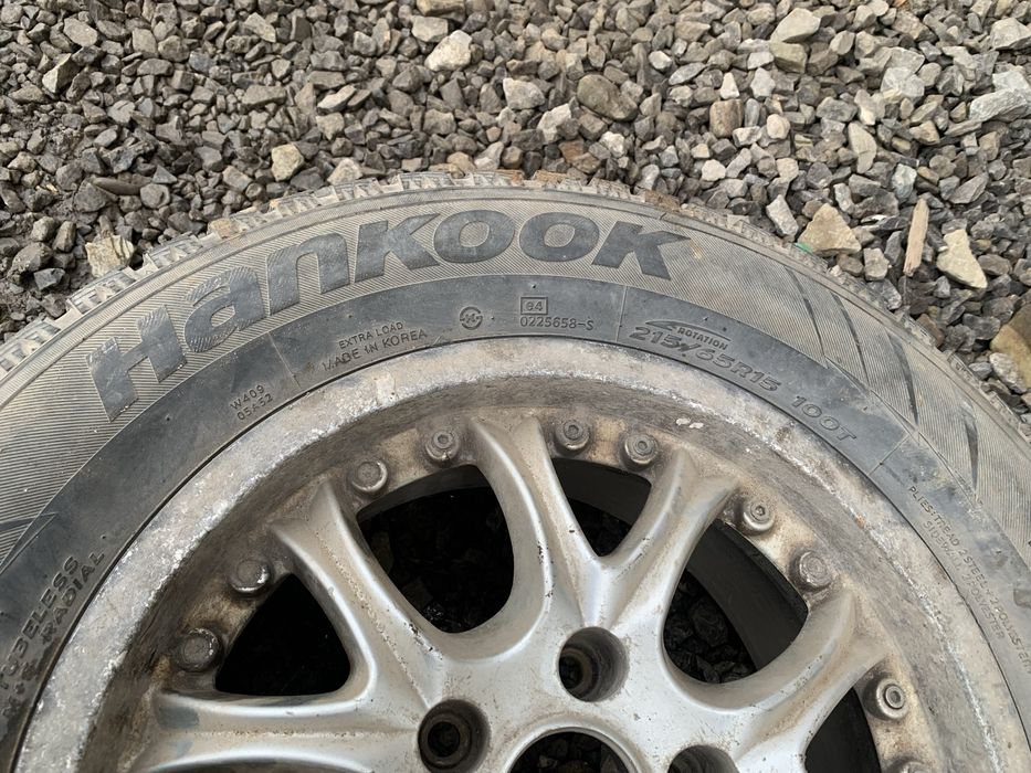 Колеса Резина шини шины зима hankook 215/65 r15 пара 17й рік хороші