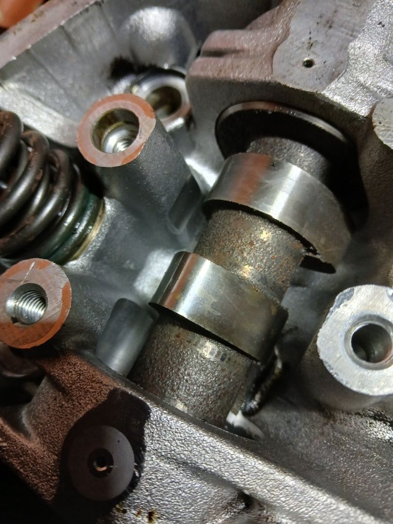 Nissan 3.0 V6 VG30 głowicę po regeneracji nowe zawory Terrano Maxima