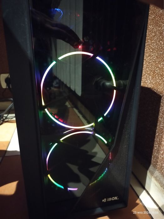 Komputer gamingowy/Monitor