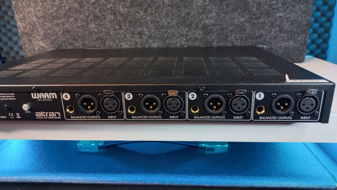 Warm Audio wa412