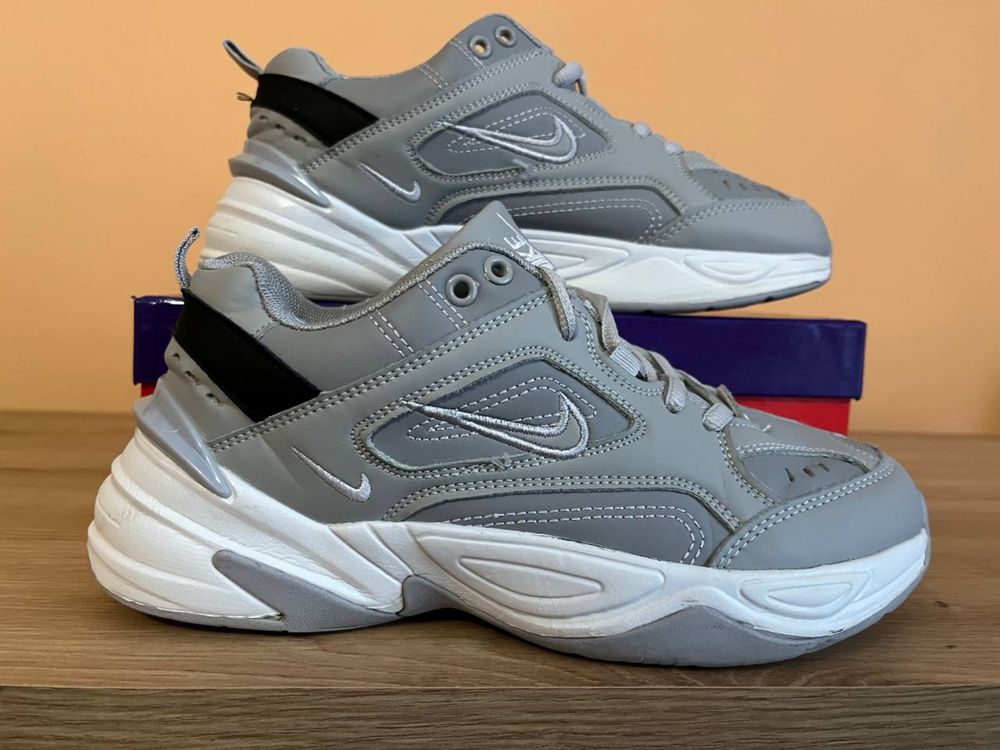 Кросівки Nike сірі