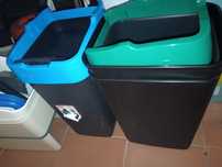 Baldes, caixas e caixotes do lixo