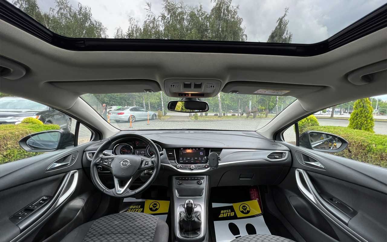 Opel Astra  2018
