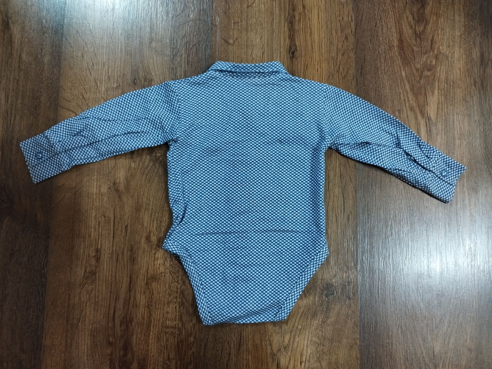 Koszulobody dla chłopca ze wzorkiem R.56/62