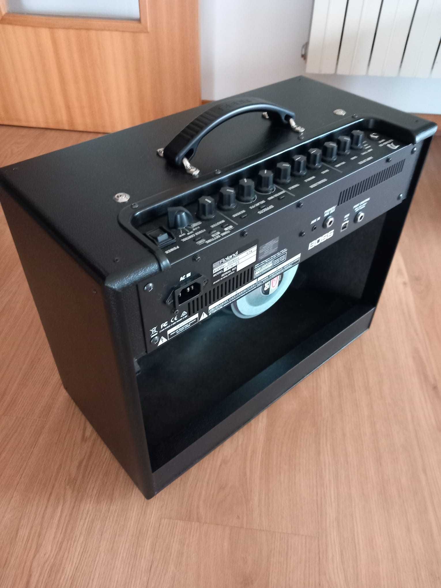 Amplificador de Guitarra Boss Katana 50 mk1 com Celestion Seventy 80