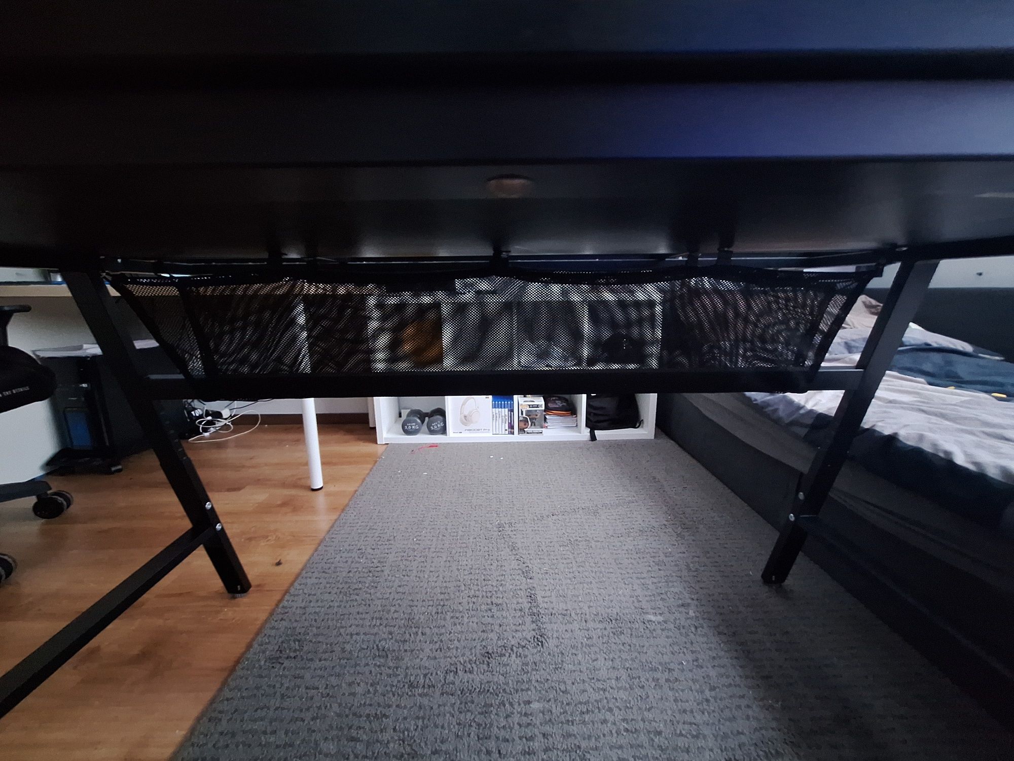 Biurko gamingowe UTESPELARE Ikea