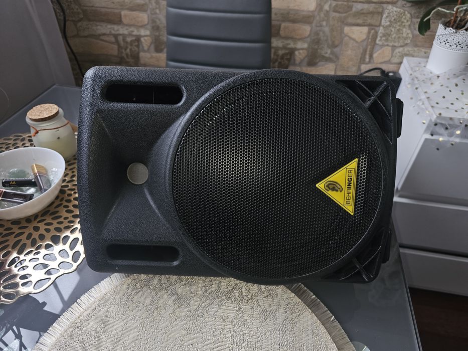 Behringer Eurolive B208D